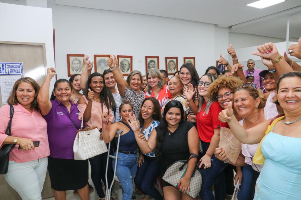 Alcaldesa Virna Johnson si cumple, radicó ante el Concejo proyecto para la creación de la Secretaría de la Mujer, Equidad y Género La transformación de Santa Marta está en marcha, iniciaron las inspecciones técnicas para renovación del Camellón de la Bahía