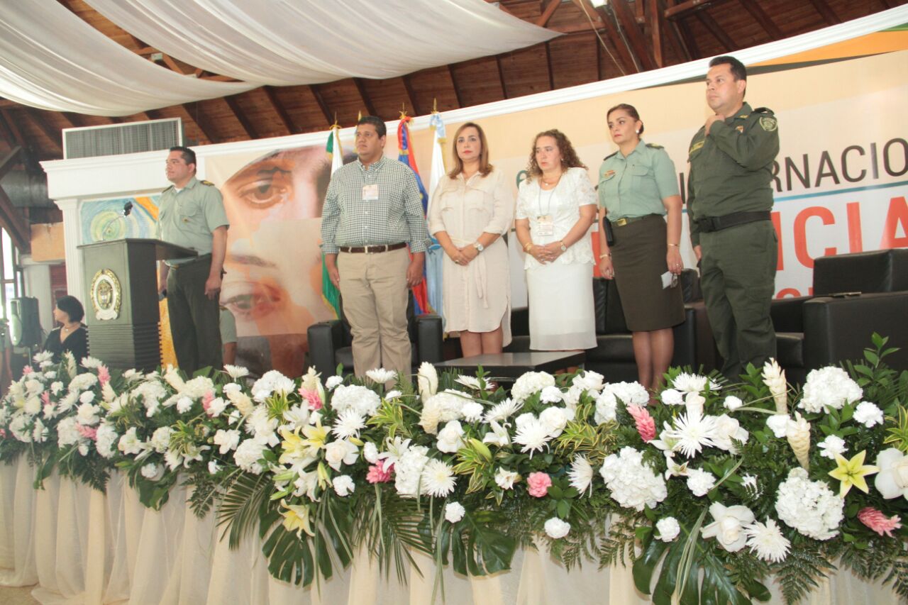 Distrito participó en el Primer Simposio sobre Violencias de Género