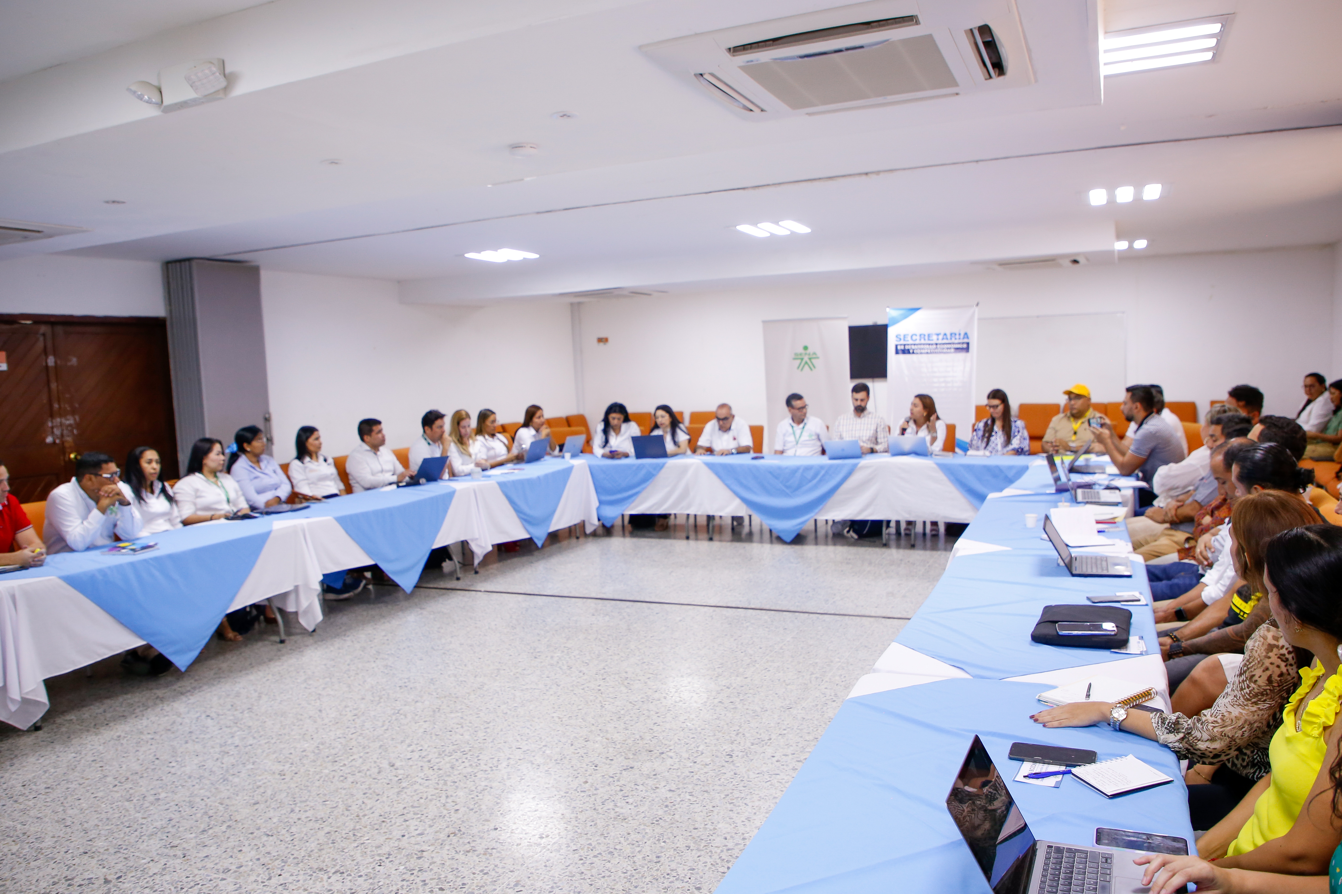 Primera Mesa Ampliada de Trabajo entre el Sena y la Secretaría de Desarrollo Económico y Competitividad