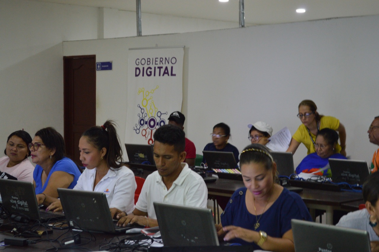 Indetur lideró curso de informática para Guías profesionales de turismo de Colombia