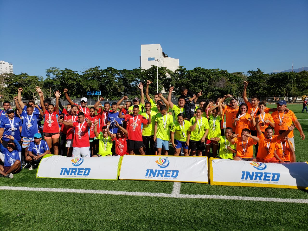 III Juegos Interbarrios integraron a los samarios al final del año