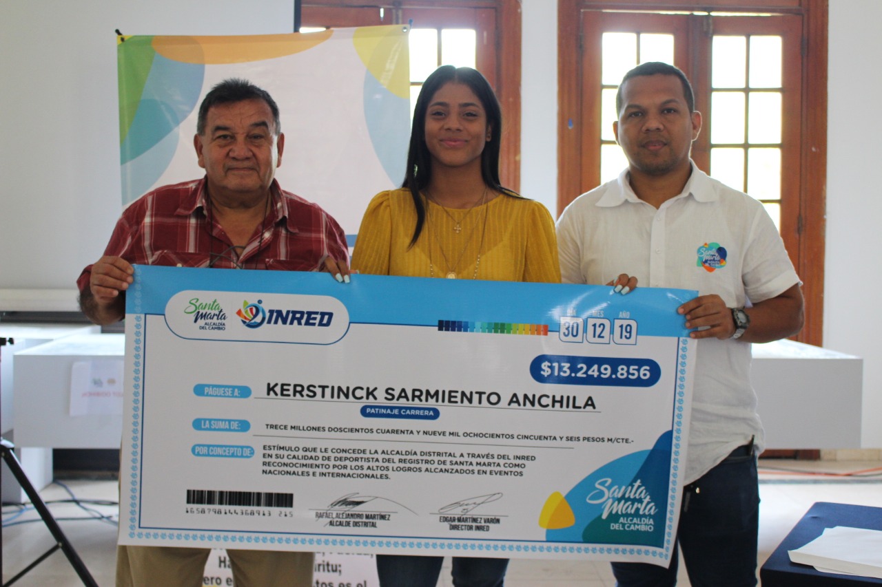 Alcaldía del Cambio entregó estímulo económico a deportistas locales