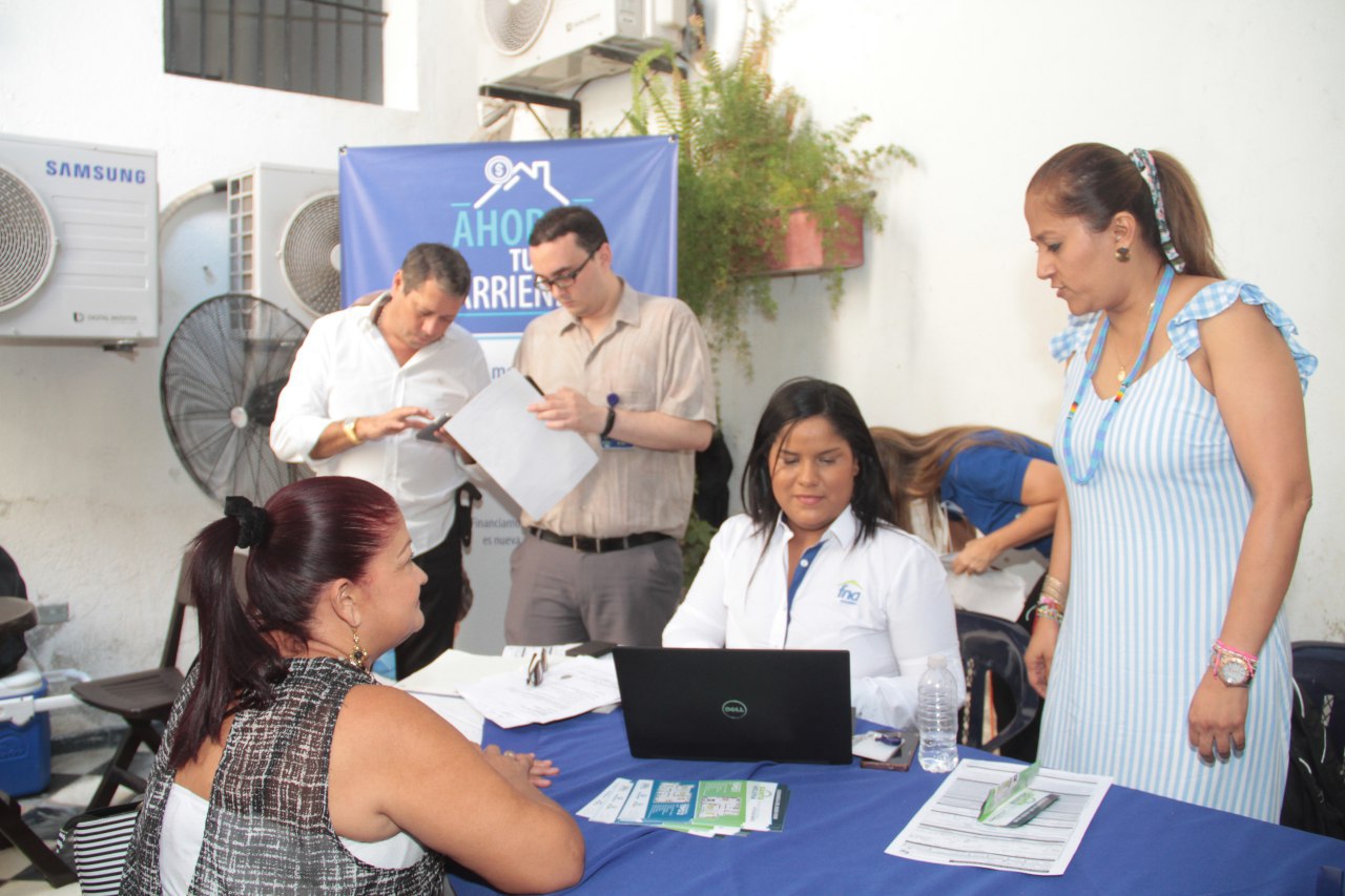 Distrito atendió a dos mil personas en la ‘Feria de Vivienda y Bancarización’ Distrito atendió a dos mil personas en la ‘Feria de Vivienda y Bancarización’