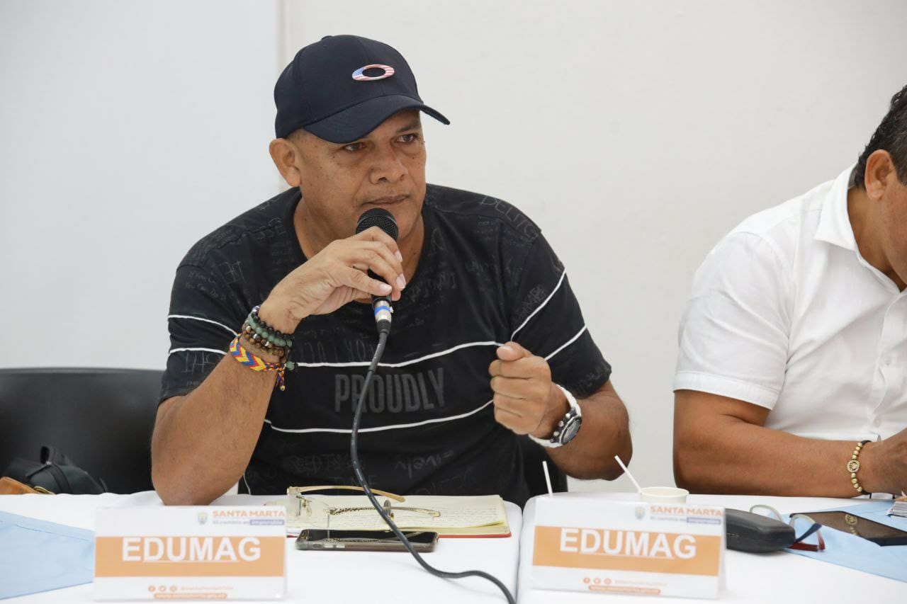 En mesa técnica, Alcaldía y sindicatos revisan avances en la atención de necesidades de la educación