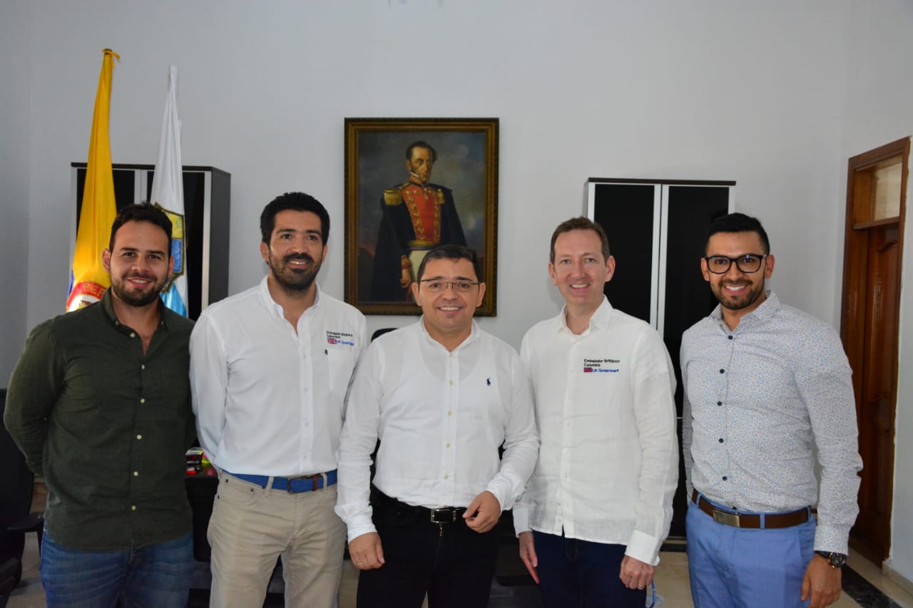 Alcalde Martínez se reunió con el embajador del Reino Unido para socializar grandes proyectos urbanísticos de Santa Marta
