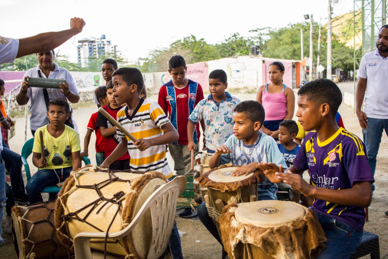 'San Pablo' vivió una verdadera fiesta de cultura con Galería Callejera de la EFAC