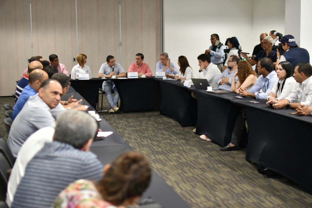 Socialización del proyecto de la Asociación Público Privada –APP- para el acueducto y alcantarillado de Santa Marta Socialización del proyecto de la Asociación Público Privada –APP- para el acueducto y alcantarillado de Santa Marta