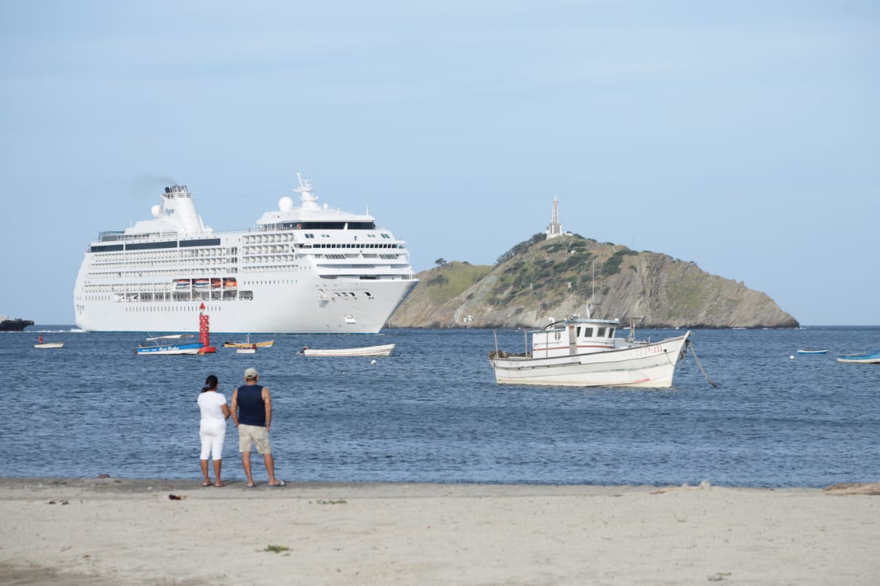 El crucero Seven Seas Mariner, recaló en Santa Marta "Naturalmente Mágica".