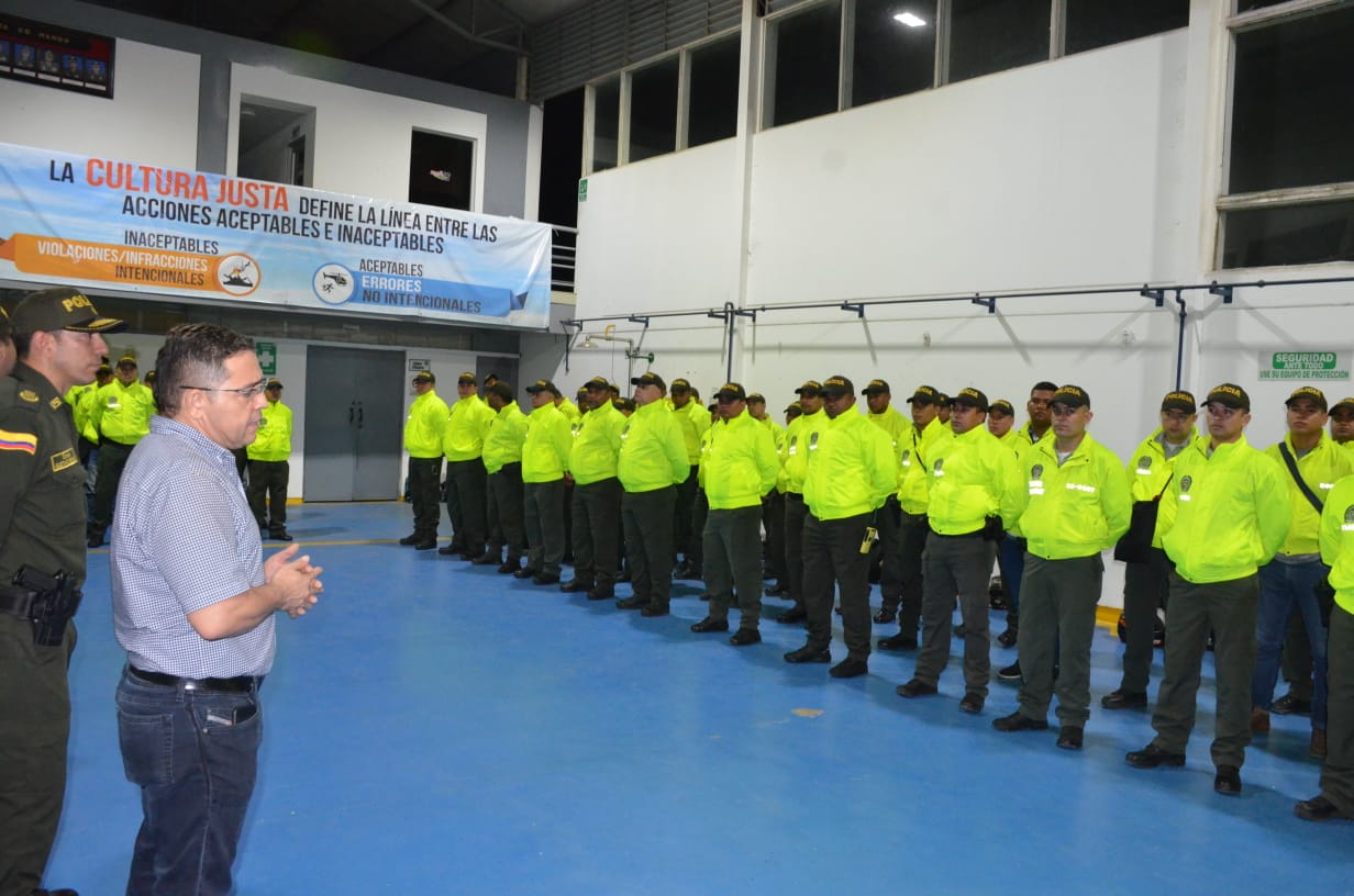 Alcalde Martínez y Policía lideran operativos de seguridad por toda Santa Marta Alcalde Martínez y Policía lideran operativos de seguridad por toda Santa Marta