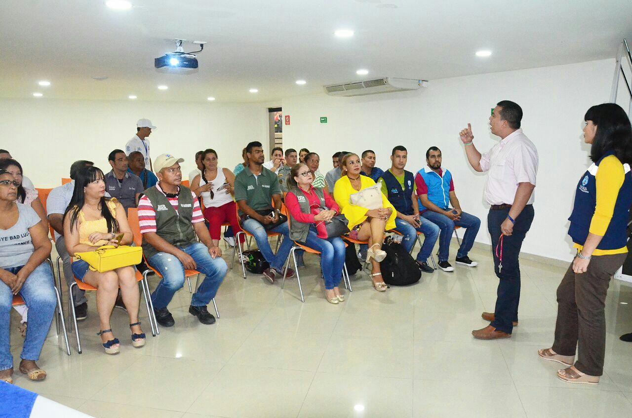 Indetur y Alcaldía iniciaron socialización del decreto 208 en El Rodadero
