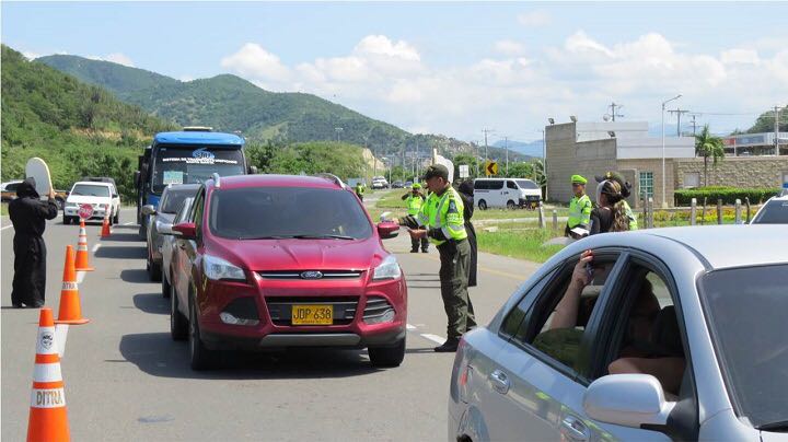 ‘Pico y placa’ y restricción de motos se mantendrán en Semana Santa ‘Pico y placa’ y restricción de motos se mantendrán en Semana Santa