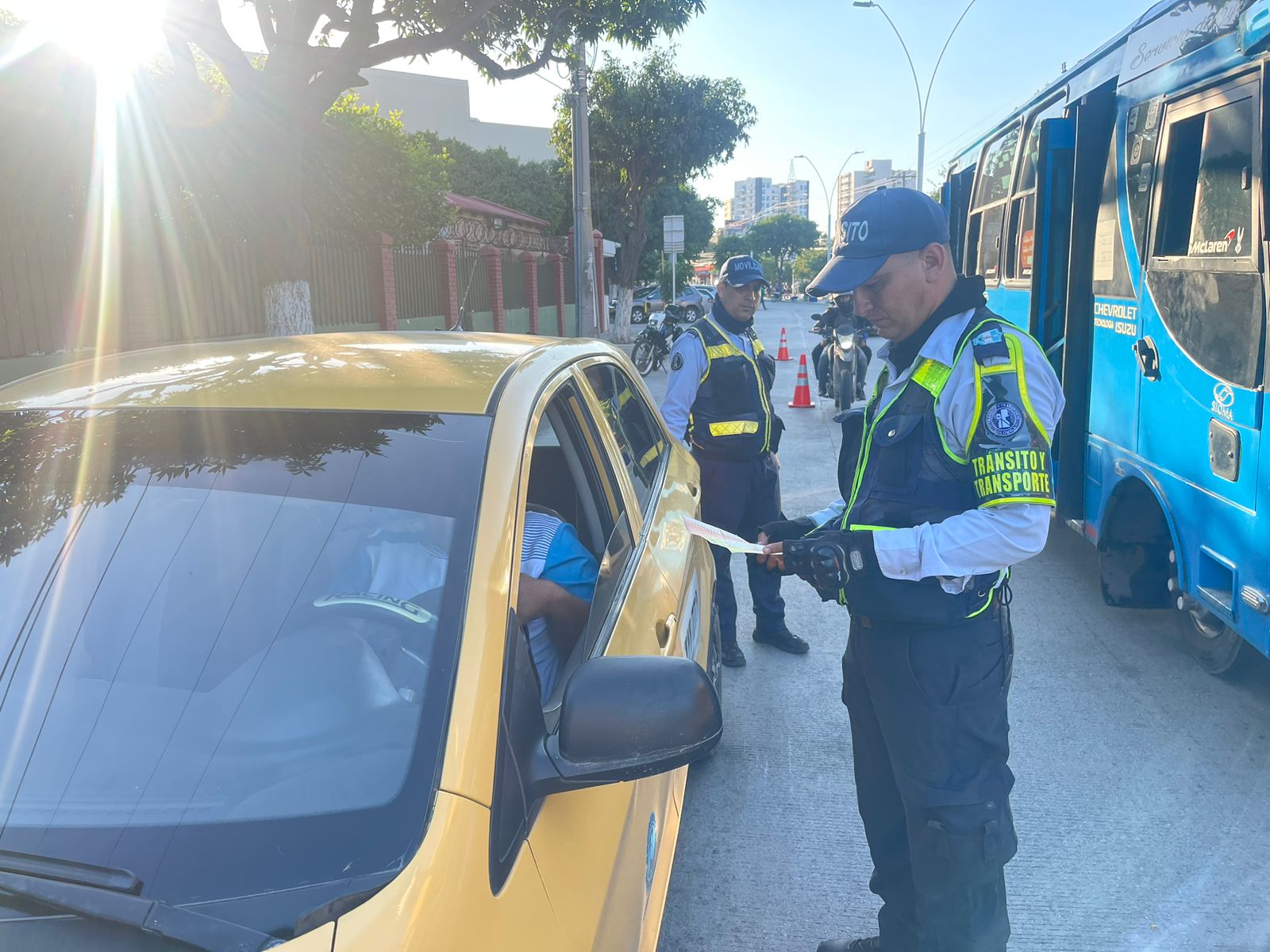 Alcaldía implementa operativos para verificar uso del taxímetro y evitar excesos en el cobro de la tarifa de taxis Alcaldía implementa operativos para verificar uso del taxímetro y evitar excesos en el cobro de la tarifa de taxis