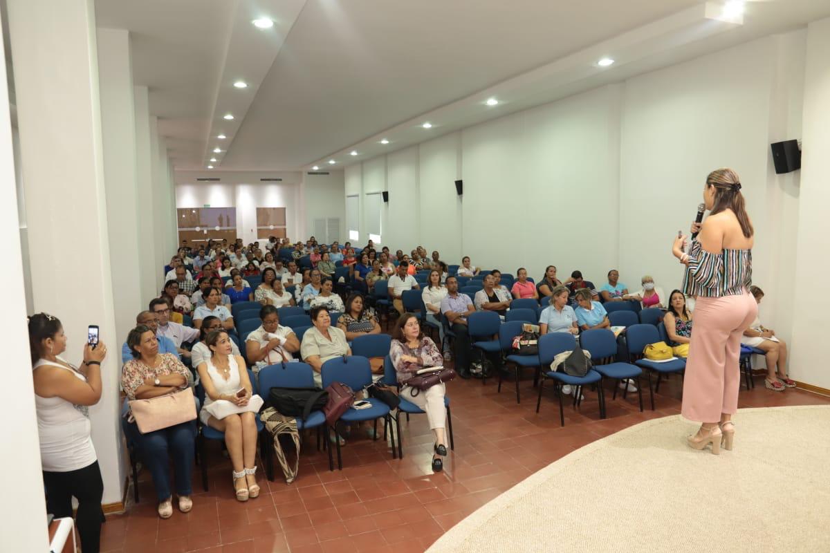 Secretaría de Educación hace acompañamiento a los Establecimientos Educativos de Distrito