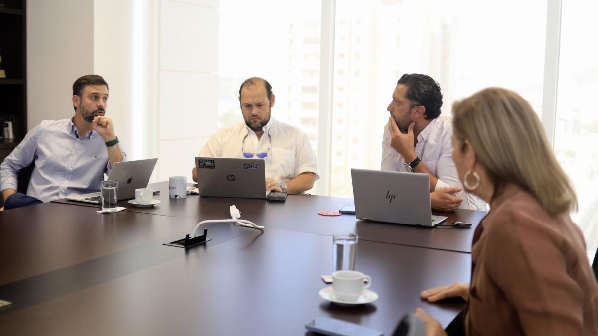 Secretaría de Desarrollo Económico y Competitividad y gremios de la ciudad impulsan agenda para el fortalecimiento empresarial     