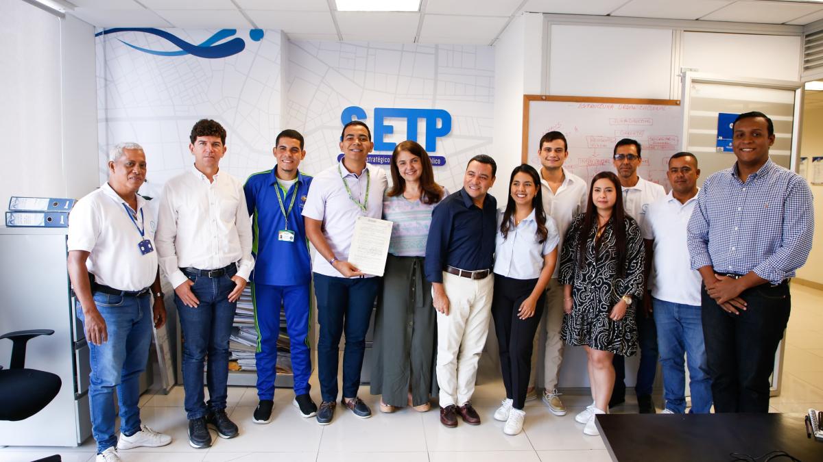 Alcaldía_anuncia_ampliación_de_ruta_universitaria_un_compromiso_conjunto_para_un_transporte_público_seguro