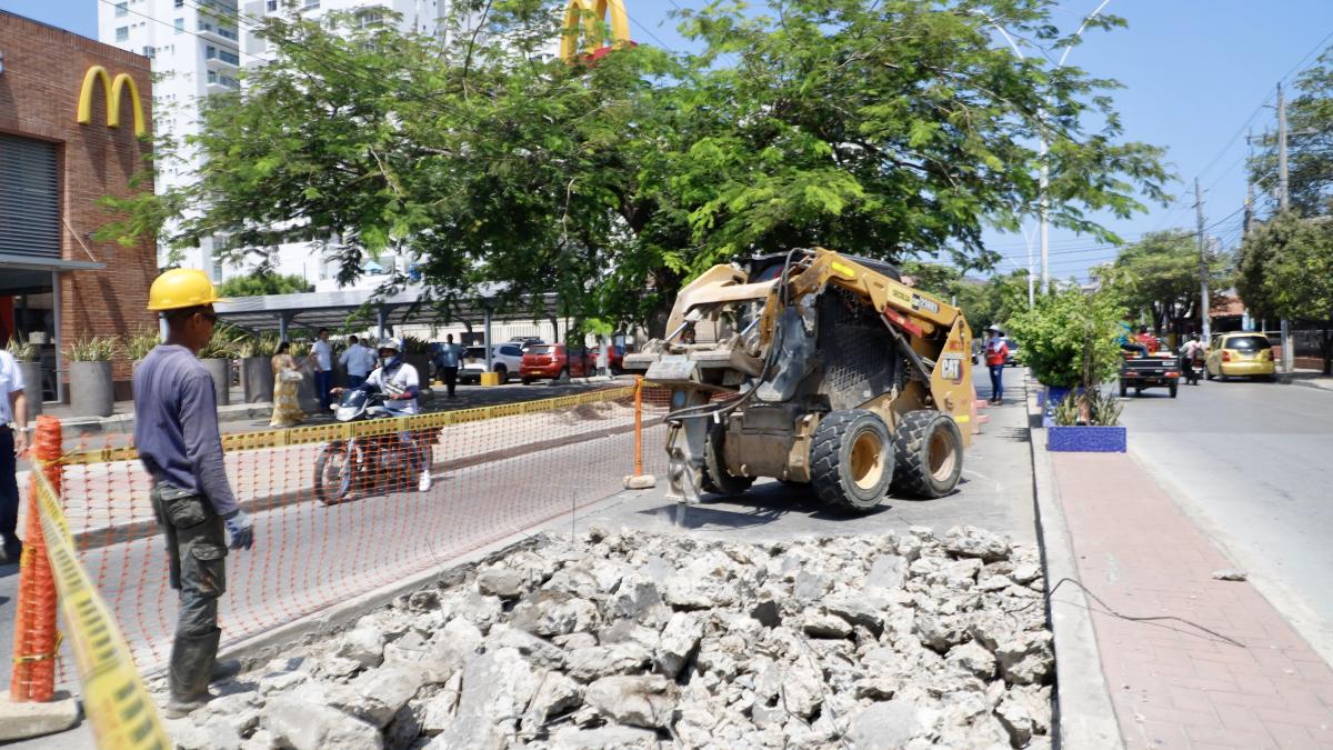  Alcaldía de Santa Marta continúa plan de reparcheo de vías urbanas 