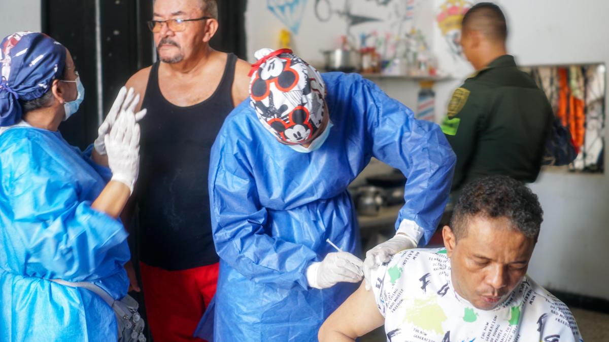 La Alcaldía Distrital de Santa Marta respalda jornadas de salud para privadas de la libertad