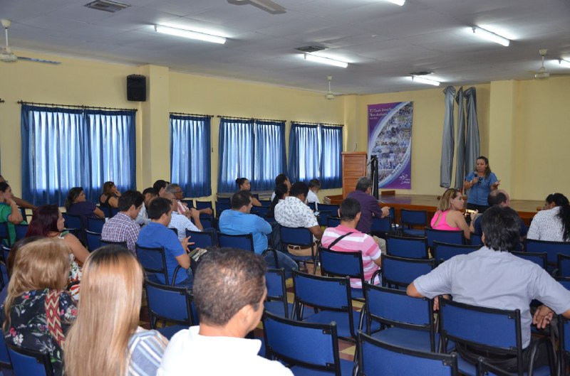 Se realizó taller “El cuidado del agua: realidades y desafíos" con docentes de Ciencias Naturales