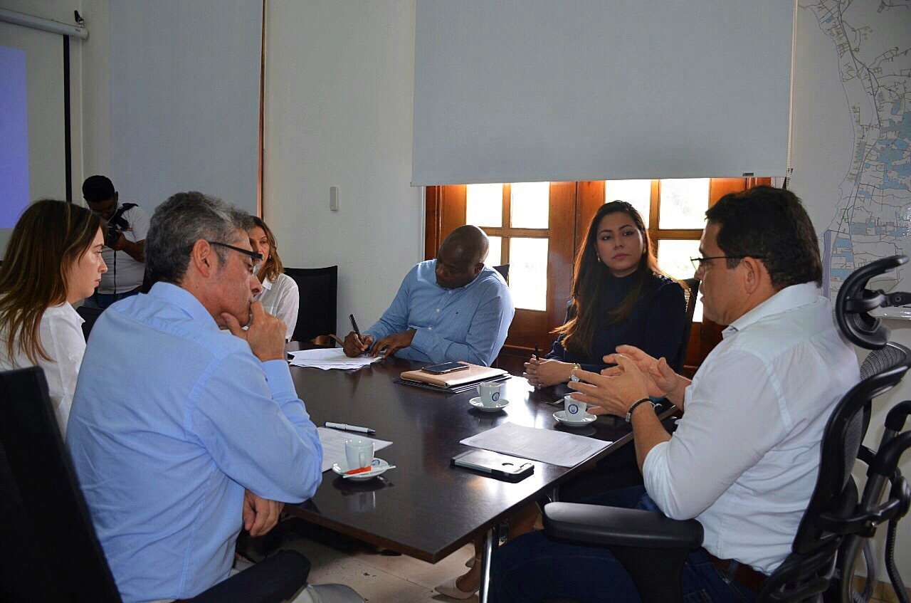 Ofrece viceministro de Desarrollo Empresarial a alcalde Martínez Ofrece viceministro de Desarrollo Empresarial a alcalde Martínez
